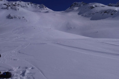 Heli-Skiing-2