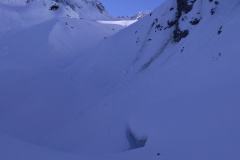 Heli-Skiing-5