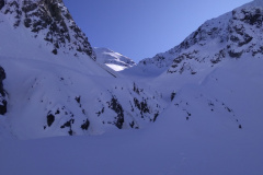 Heli-Skiing-7