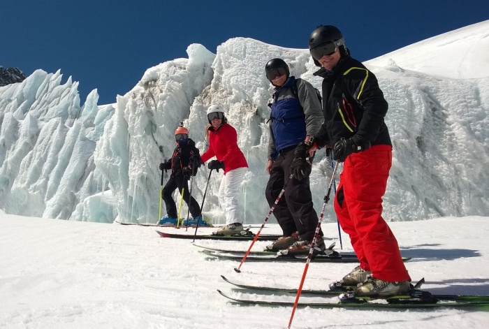 glacier-skiing-s